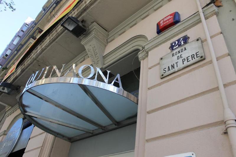 Hotel Casa Trafalgar Barcelona Exterior photo